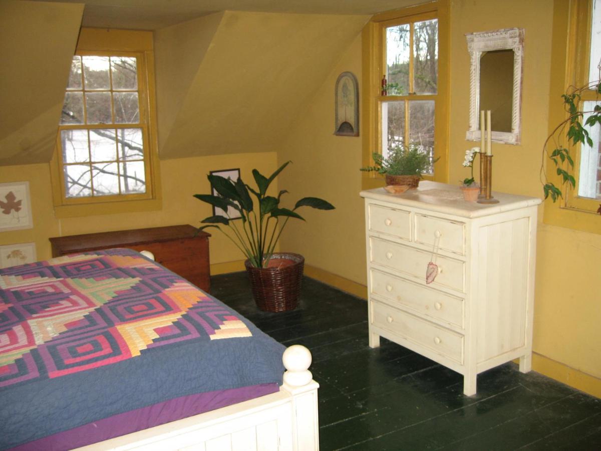 Private Setting On Country Farm Near Rhinebeck Panzió Clinton Corners Kültér fotó